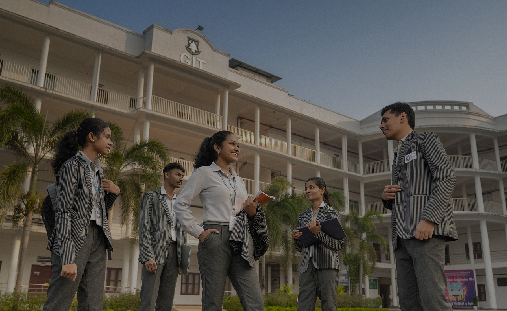 Hadi Express Exchange UAE